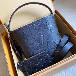 Classic Louis Vuitton Bag: A Stylish and Versatile Choice for Elegance